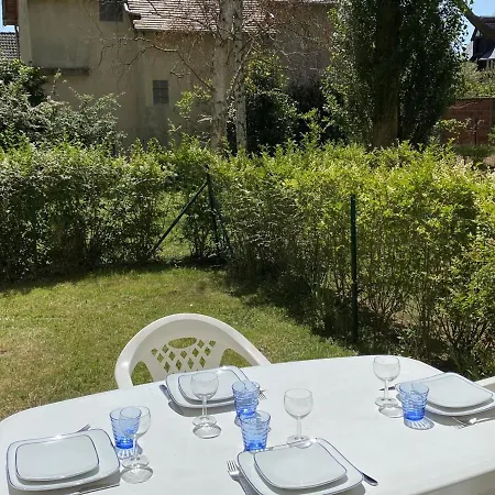 : Rez-de-jardin Proche Plage, Animaux Acceptes, Tv, Wi-fi Optionnel Appartement Cabourg